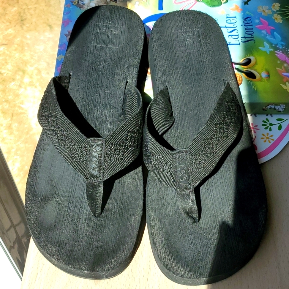 Reef flip flop, size 11, black